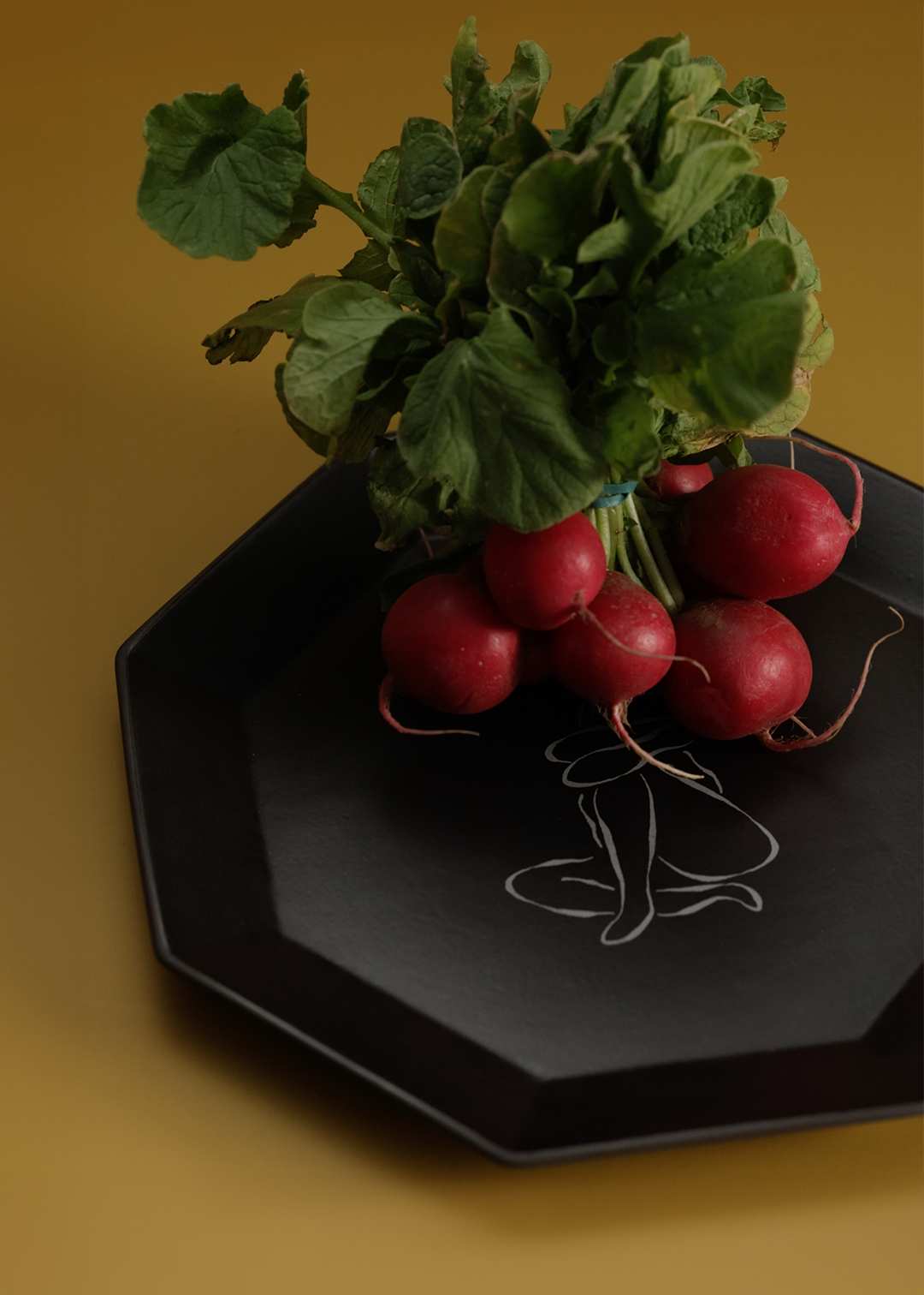 Gem Dinner Plate - Black