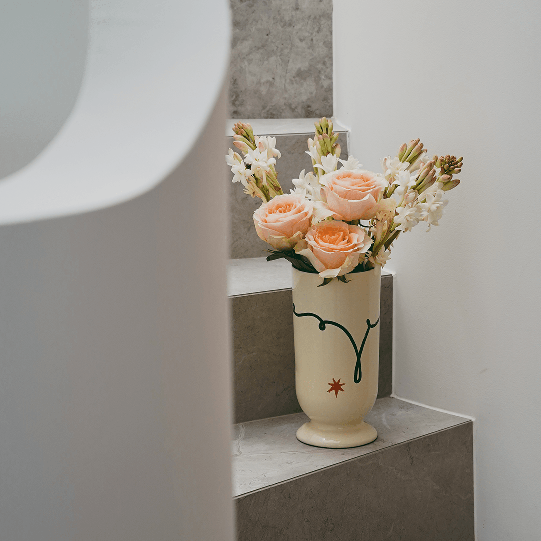 Bouquet Ceramic Vase - Gesture - Accessories - Black Blaze