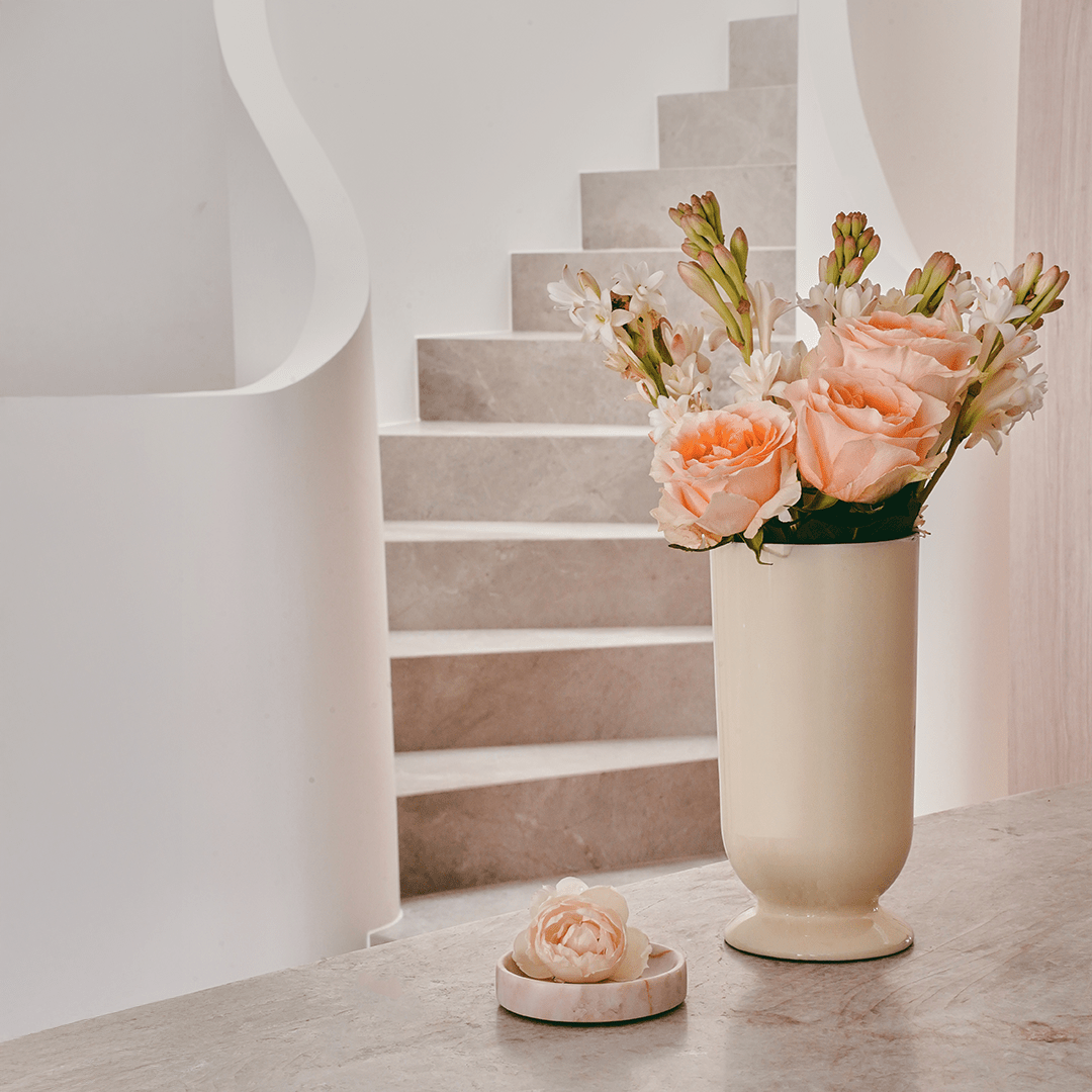 Bouquet Ceramic Vase - Ivory - Accessories - Black Blaze