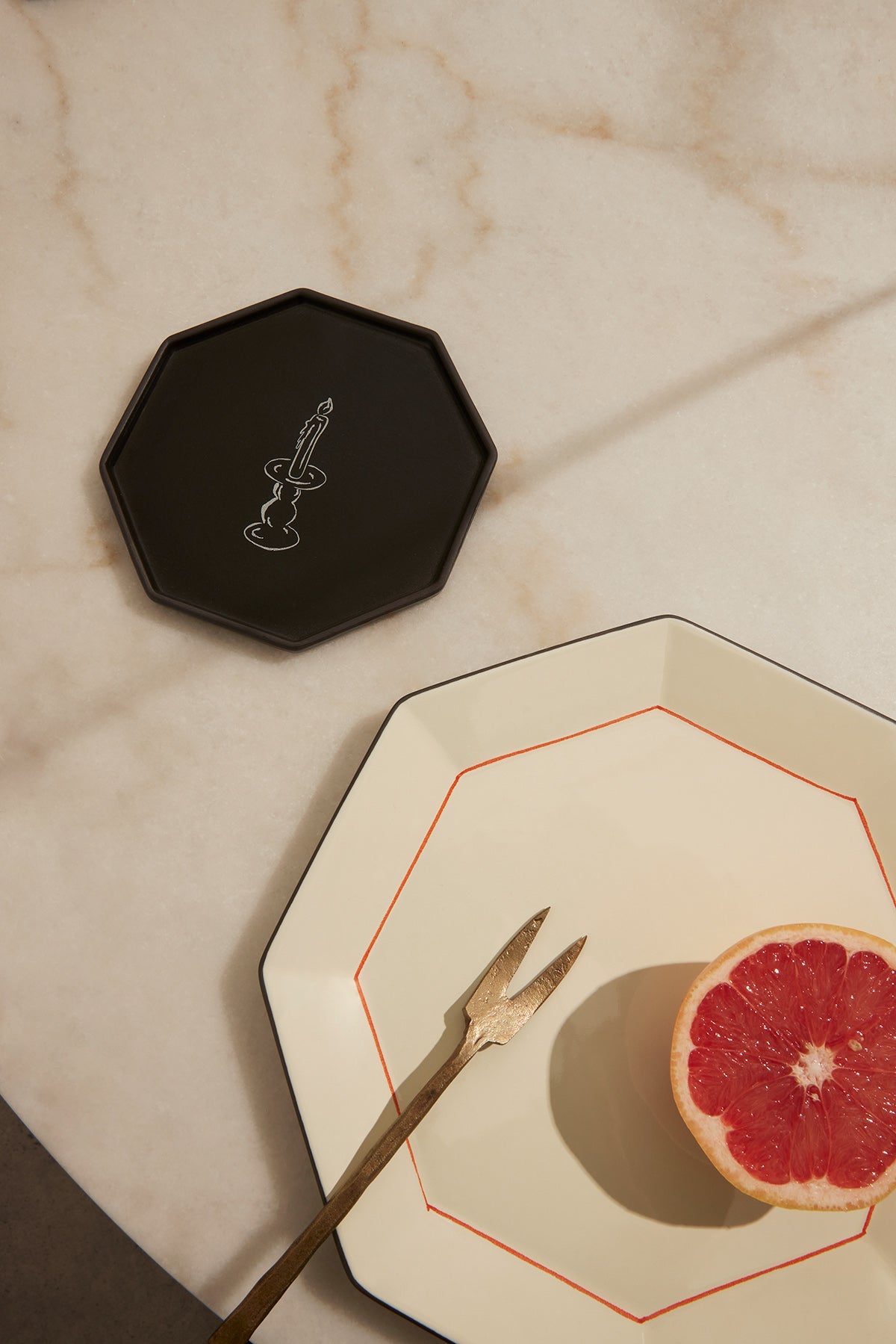 Gem Dinner Plate - Ivory - Tableware - Black Blaze