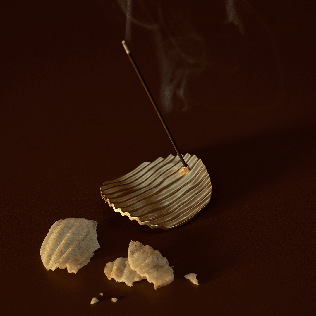 Crisp Incense Burner - Gold - Accessories - Black Blaze