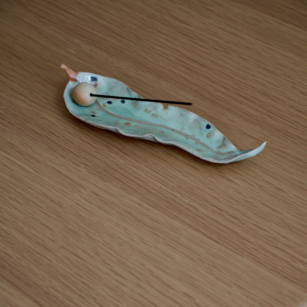 Leaf Incense Burner - Aurora by Authete Studio - Homeware - Black Blaze