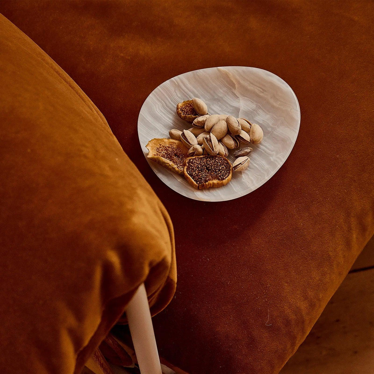 Clam Dish - White Onyx