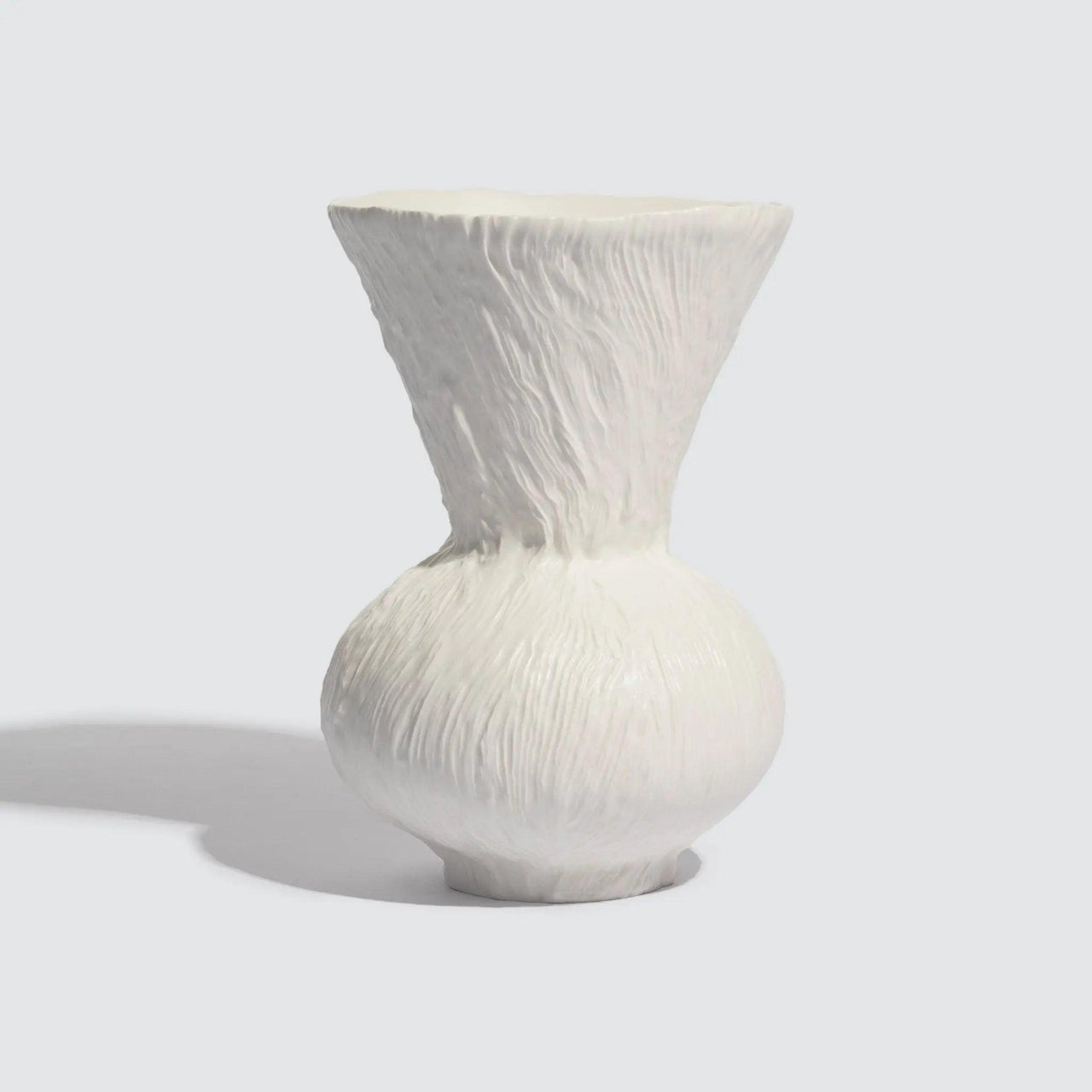 DOU vase - Ivory - BLACK BLAZE - Homeware - Xu