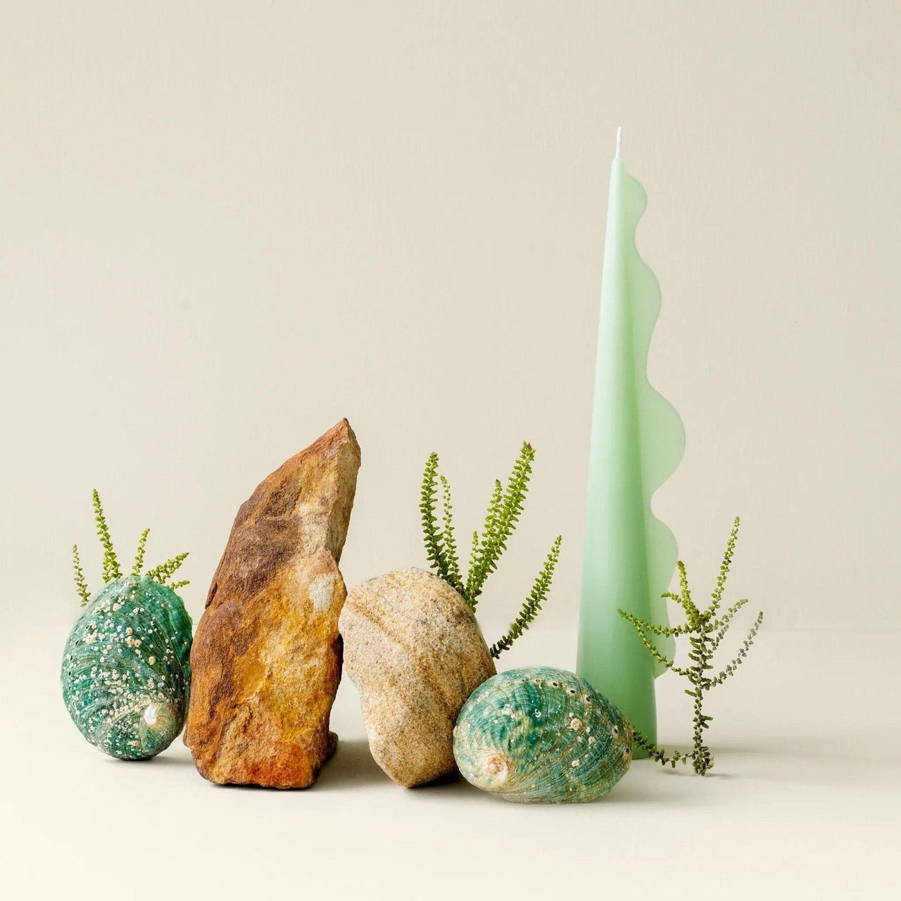 Seaweed Pillar Candle - Mint